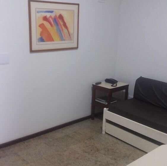 Flat Oeste La Residence