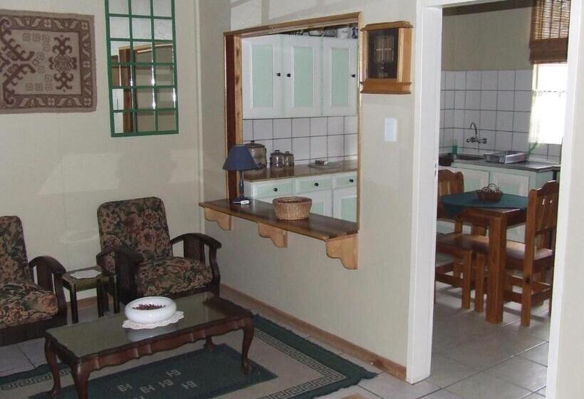 ペンション Old Coach Road Guest House