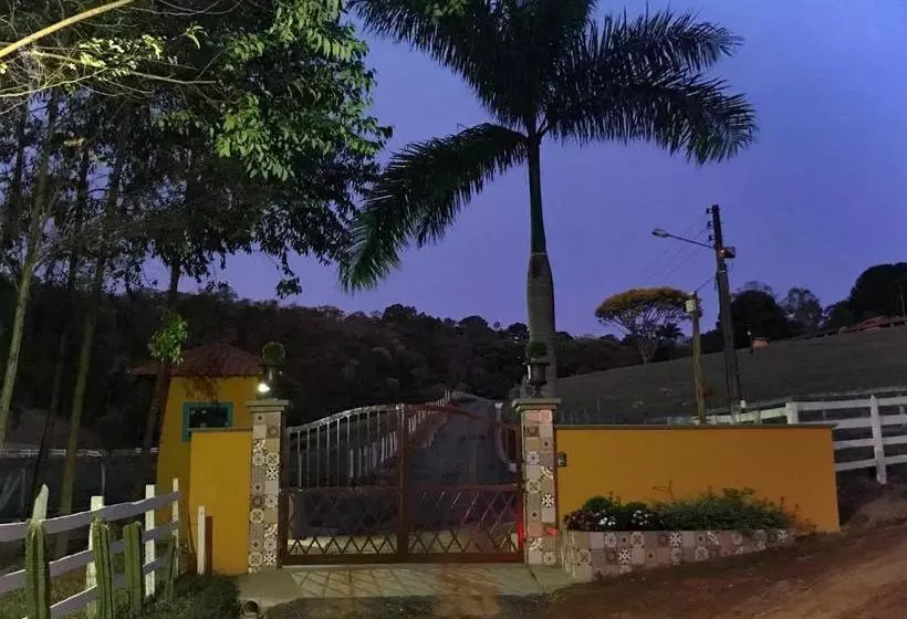 ペンション Pousada Divina Minas