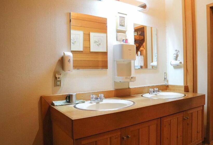 Vandrarhem Canadian Loghouse Inn Azuminoyujin