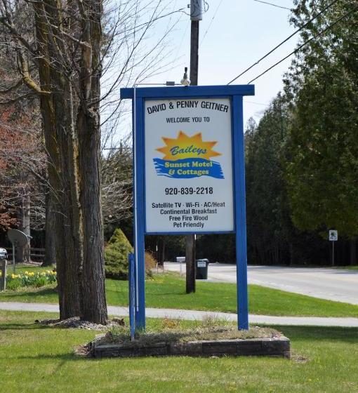 Baileys Sunset Motel