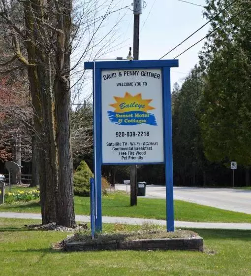 Baileys Sunset Motel