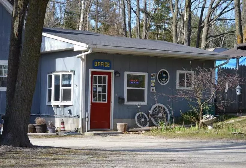 Baileys Sunset Motel