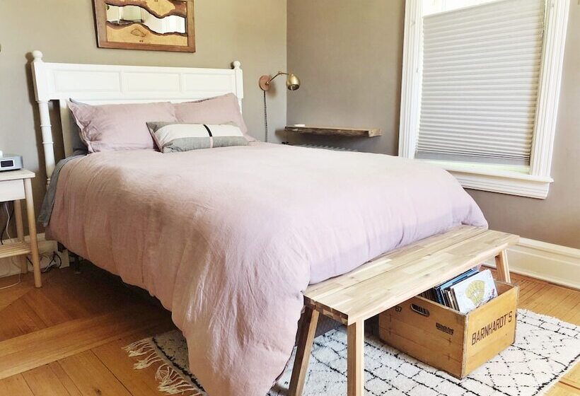 Bed and Breakfast Batterby House – Adults Only