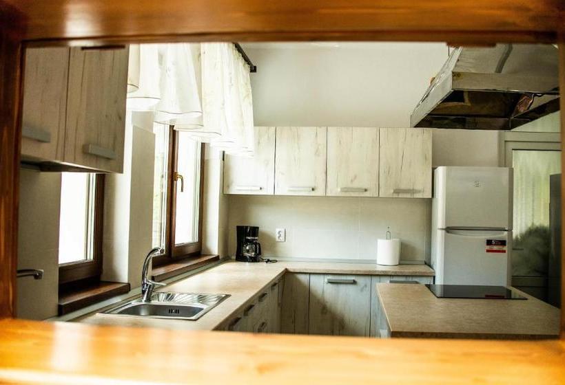 هتل Pensiunea Poienita Apusenilor