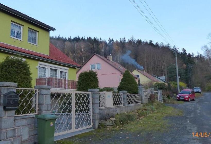 بنسيون Apartman U Hanicky