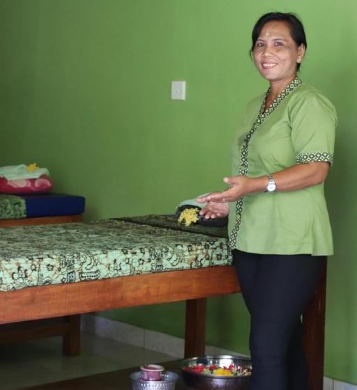 ペンション Taman Sandat