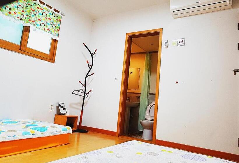 Pensiune Tongyeong One Guesthouse