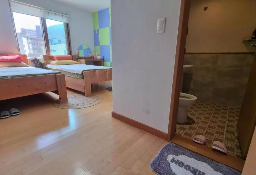 Majatalo Tongyeong One Guesthouse