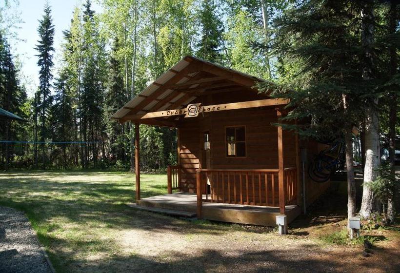 Sven's Basecamp Hostel