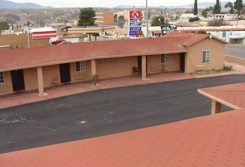 El Rancho Motel