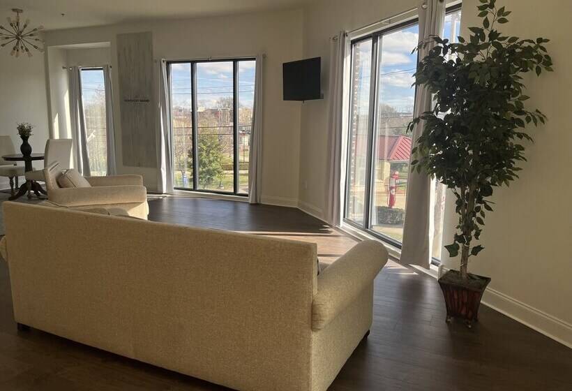 Kentucky Grand Hotel & Spa