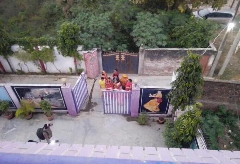 پانسیون Srishti Shelter