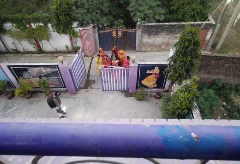 پانسیون Srishti Shelter