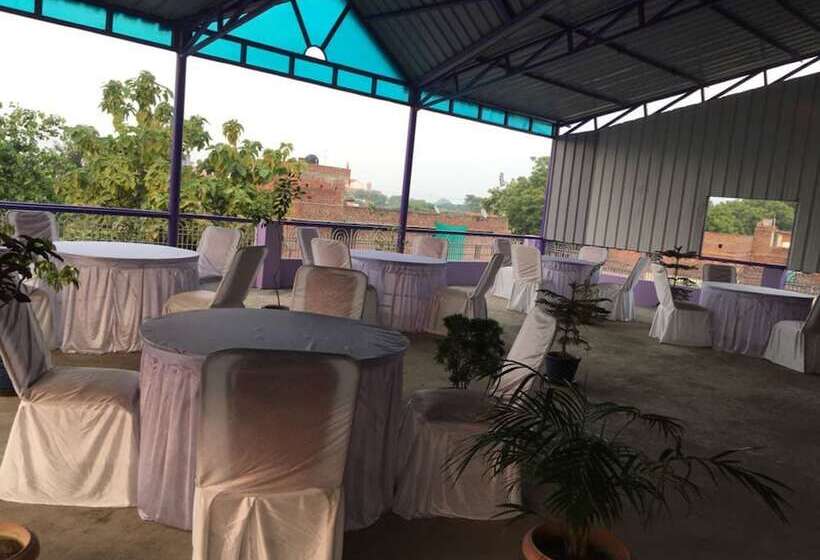 پانسیون Srishti Shelter