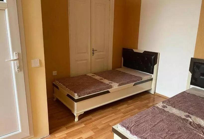 پانسیون Beaming_house