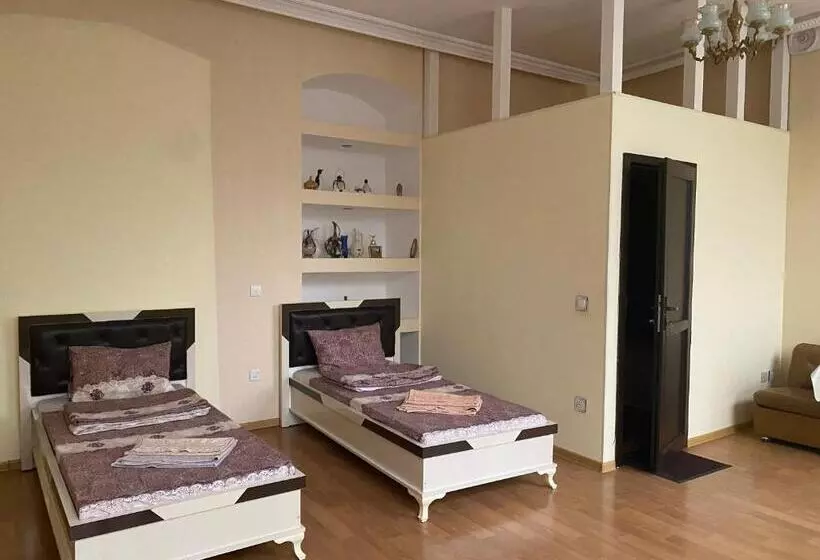 پانسیون Beaming_house