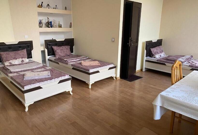 پانسیون Beaming_house