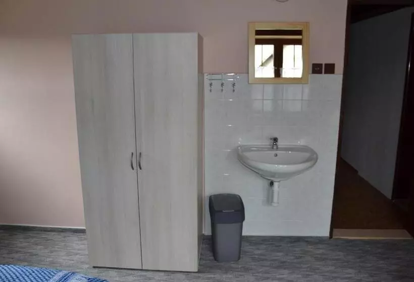 Majatalo Penzion Pod Severákem