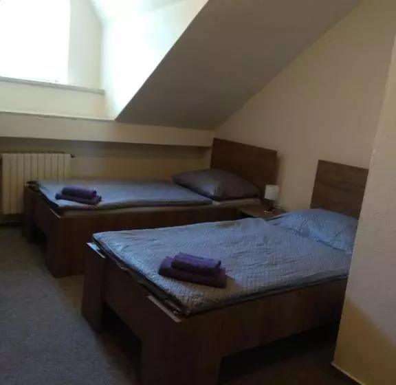 Majatalo Restaurace Alvi