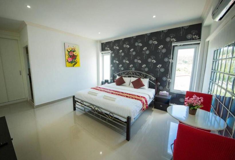 پانسیون Sea Song Inn