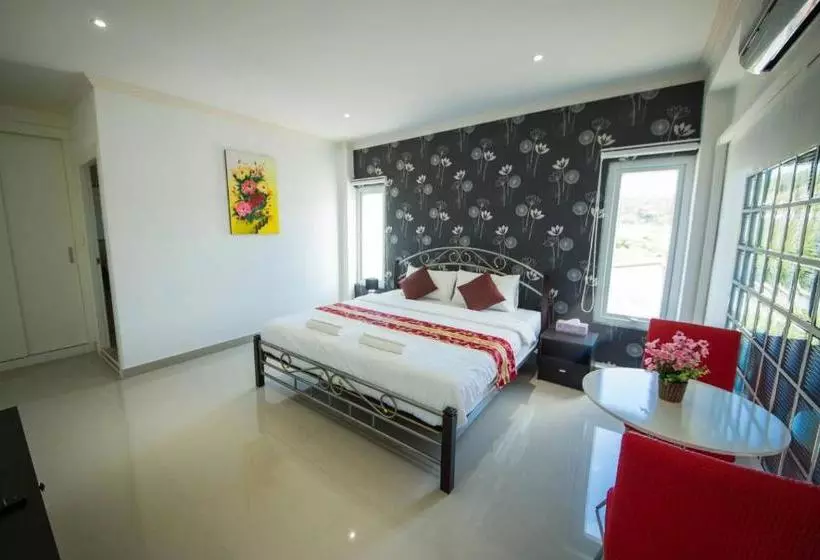 پانسیون Sea Song Inn