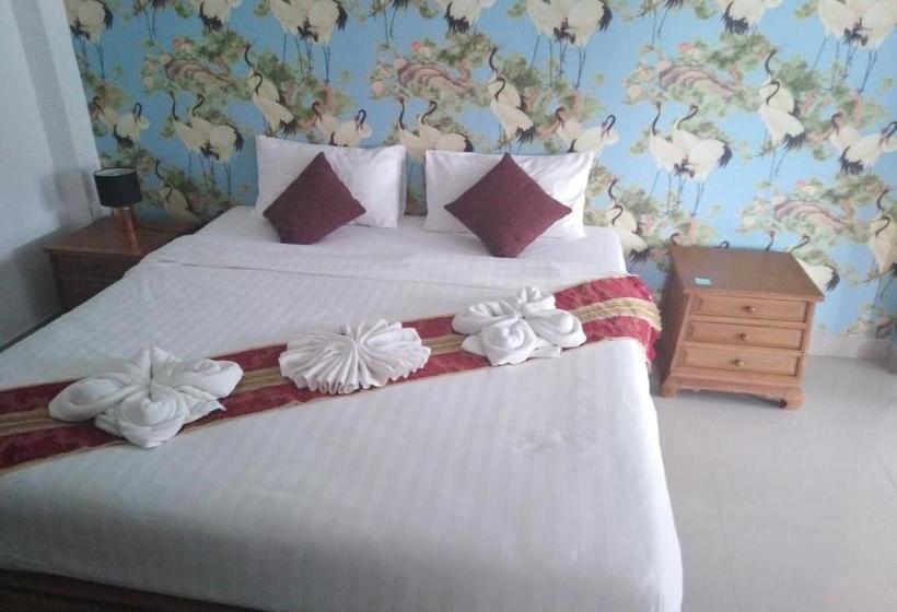 پانسیون Sea Song Inn