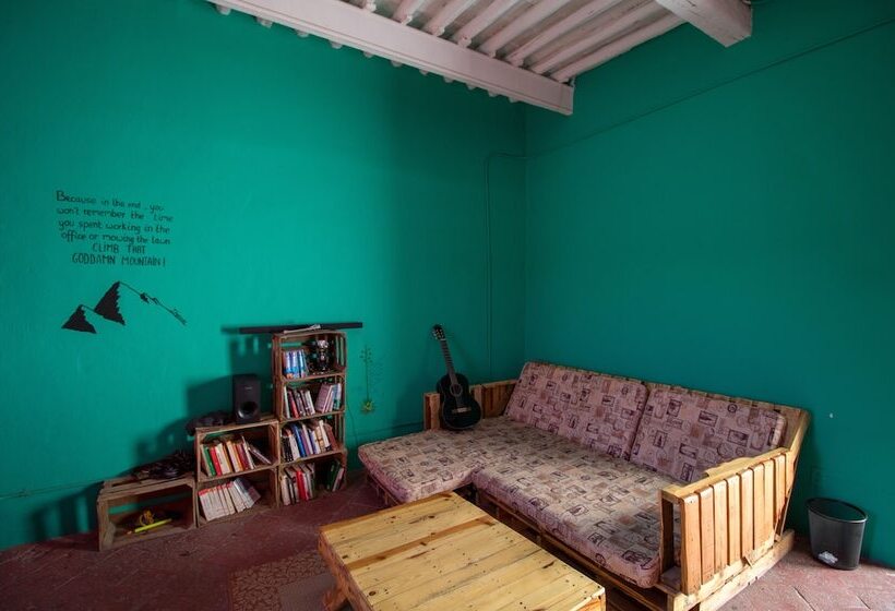 پانسیون Sukha Hostel San Luis