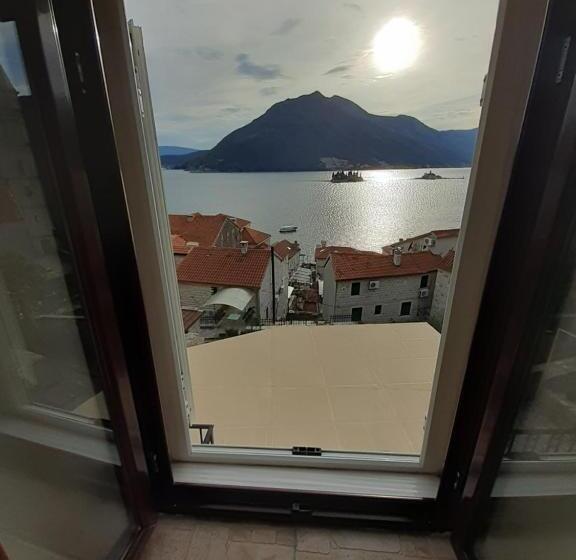 پانسیون Bellavistazmukic Guesthouse