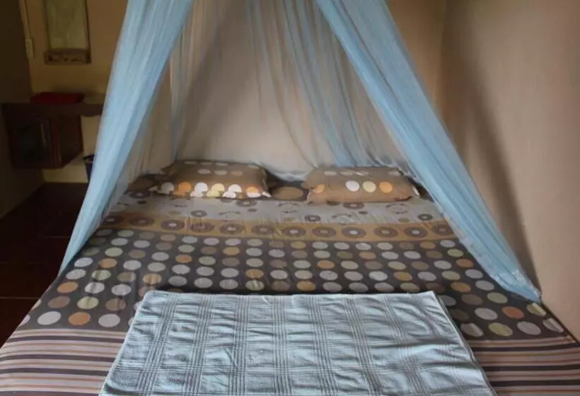 Majatalo Fidodido Guesthouse