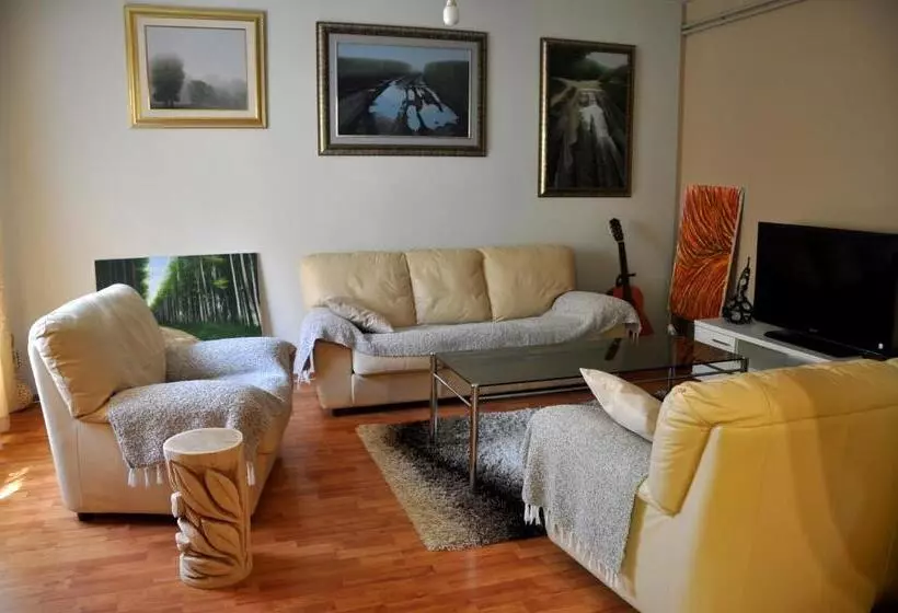 پانسیون Guesthouse Djurić