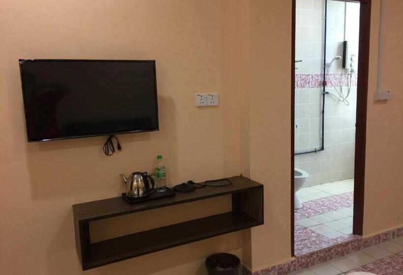 بنسيون Indah Inn