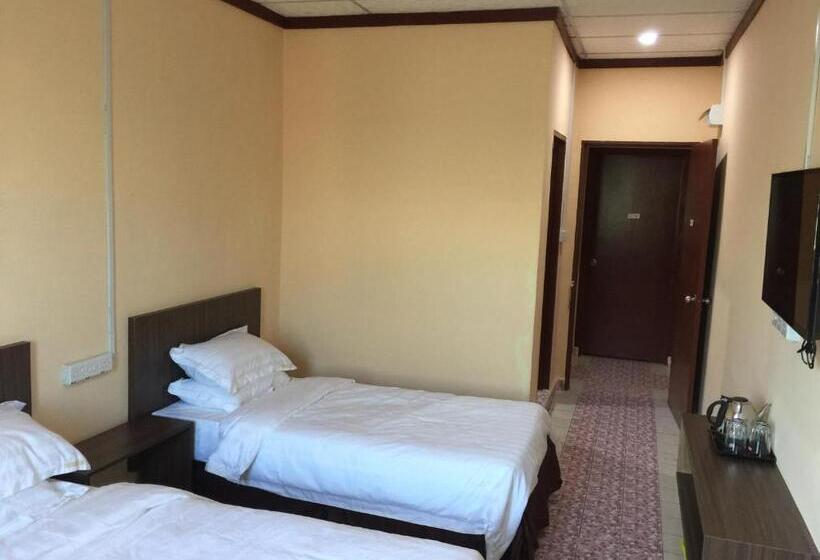 بنسيون Indah Inn