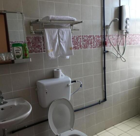 بنسيون Indah Inn