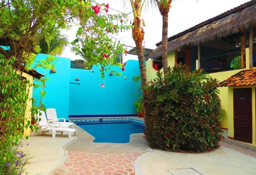 ユースホステル La Cruz Inn