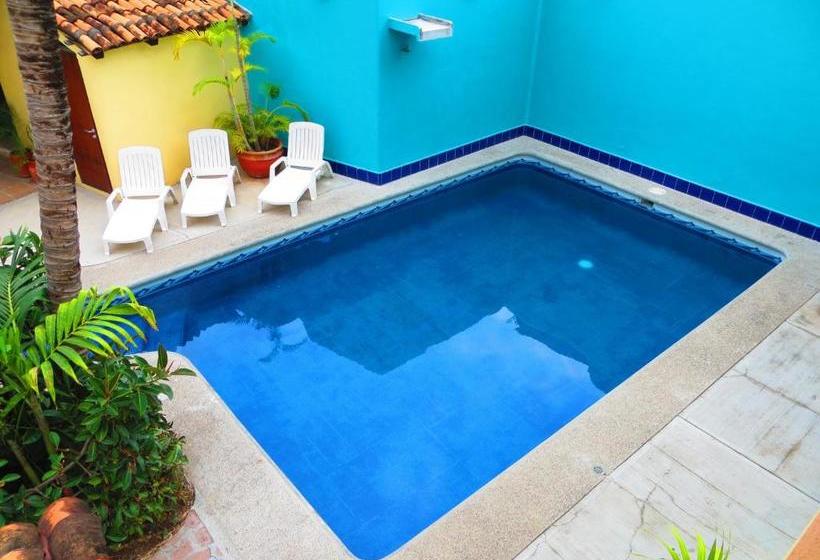 ユースホステル La Cruz Inn