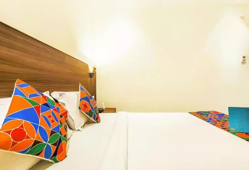 Fabhotel Rr Grand Next To Trendset Mall