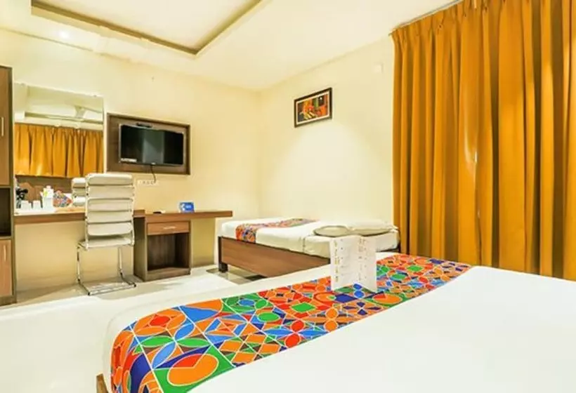 Fabhotel Rr Grand Next To Trendset Mall