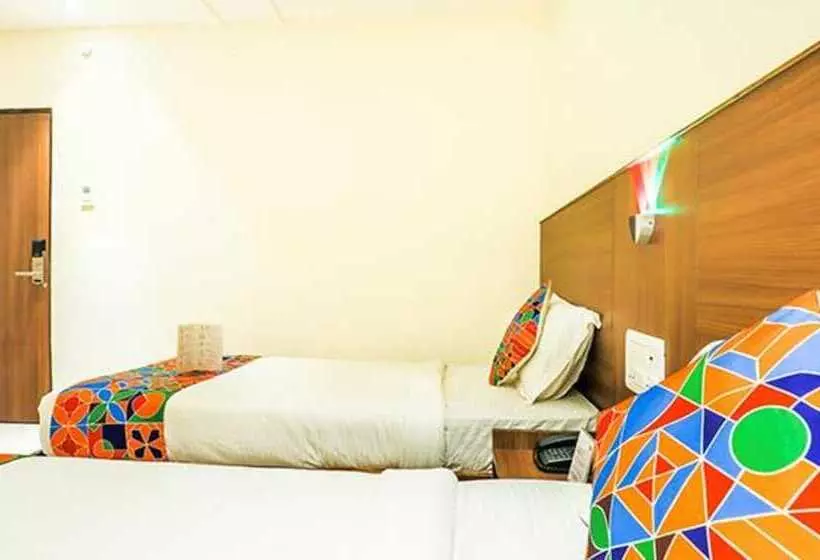 Fabhotel Rr Grand Next To Trendset Mall