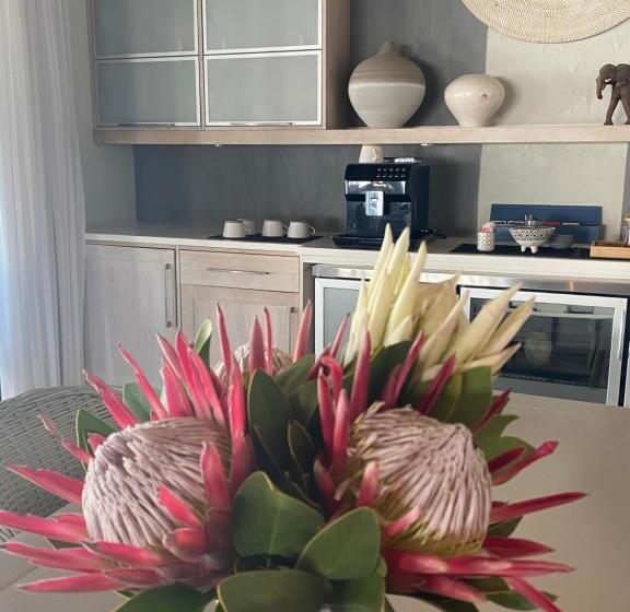 بنسيون Canal Guest House