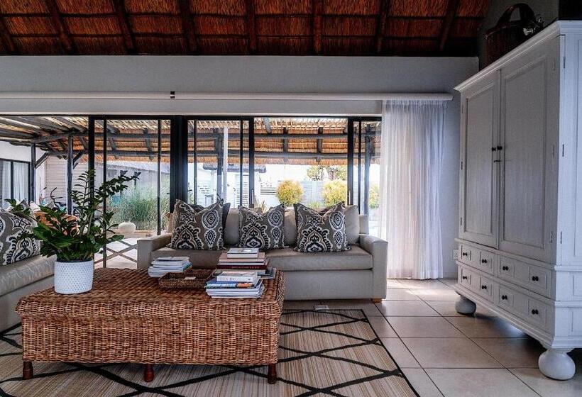 بنسيون Canal Guest House