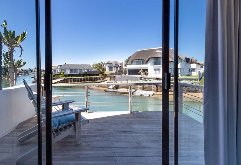 بنسيون Canal Guest House