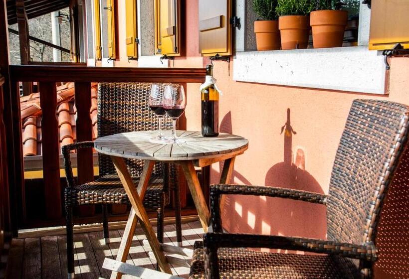 پانسیون Domačija Pri Damjanu