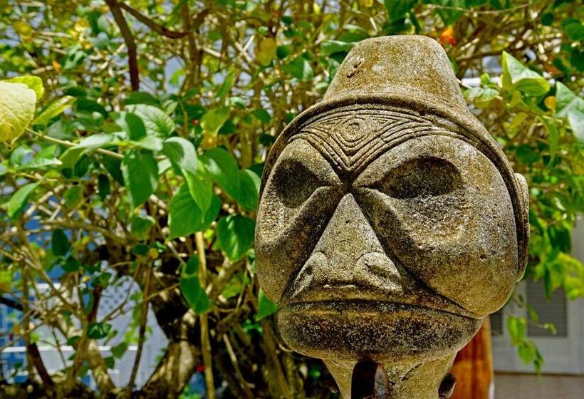 پانسیون Le Bdm Playita