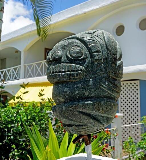 پانسیون Le Bdm Playita