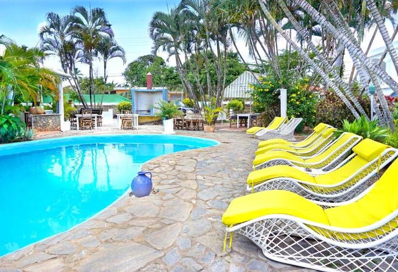 پانسیون Le Bdm Playita