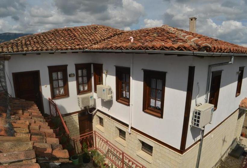 膳宿费 Pjetri House