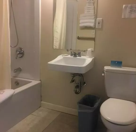 モーテル The Skylark Beach Inn