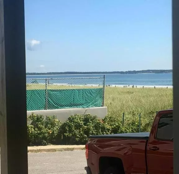 モーテル The Skylark Beach Inn