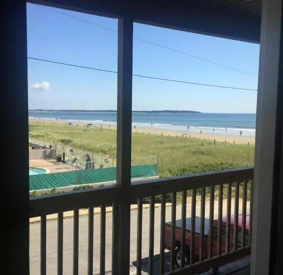 モーテル The Skylark Beach Inn